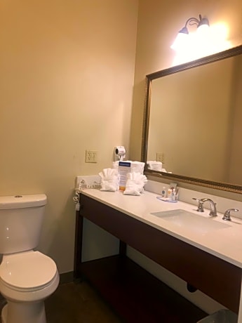 Queen Room with Two Queen Beds - Accessible/Non-Smoking