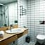 Zaliasis slenis - Self check-in hotel - Free parking