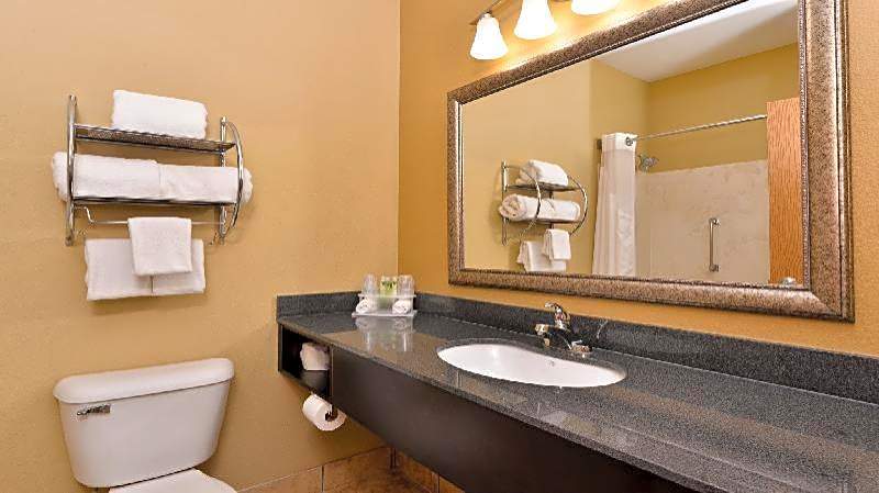 Comfort Inn & Suites Sharonville - Cincinnati North