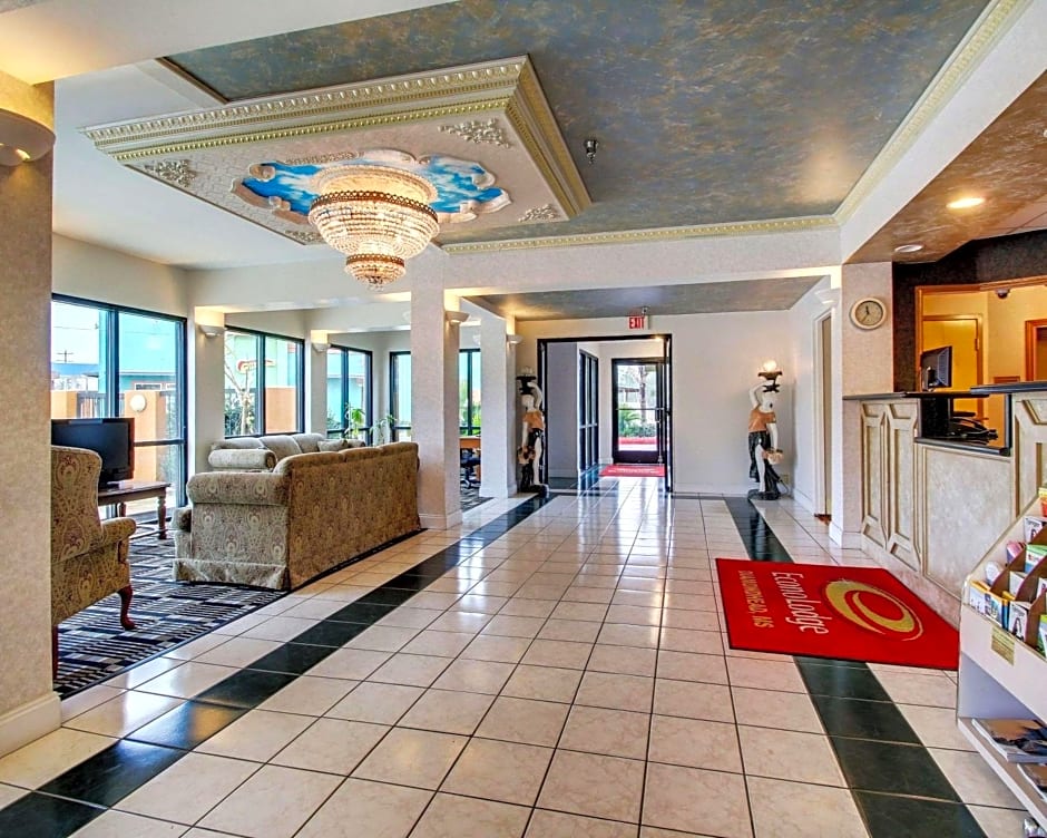 Econolodge Inn & Suites