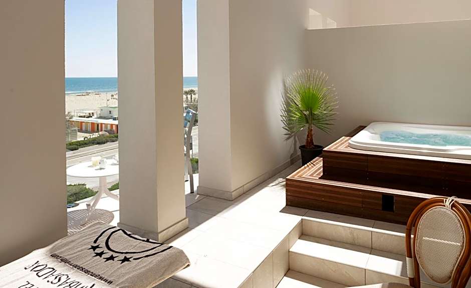 Hotel Ambassador