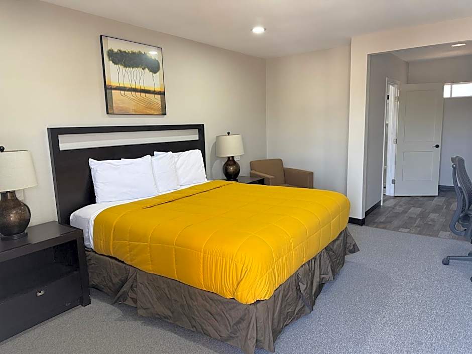 American Inn & Suites LAX