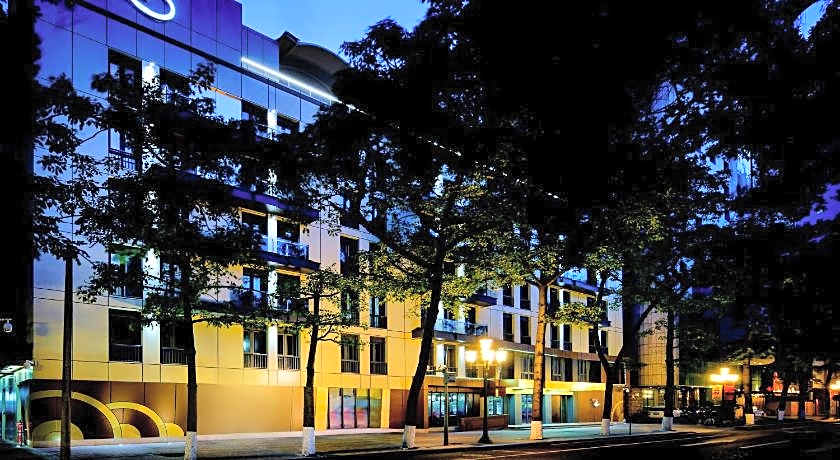 Ln Hotel Five