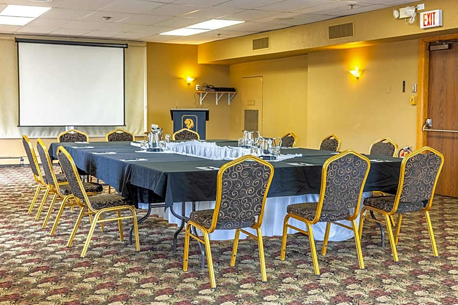 Prince Arthur Waterfront Hotel & Suites