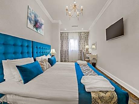 Small Double or Twin Room