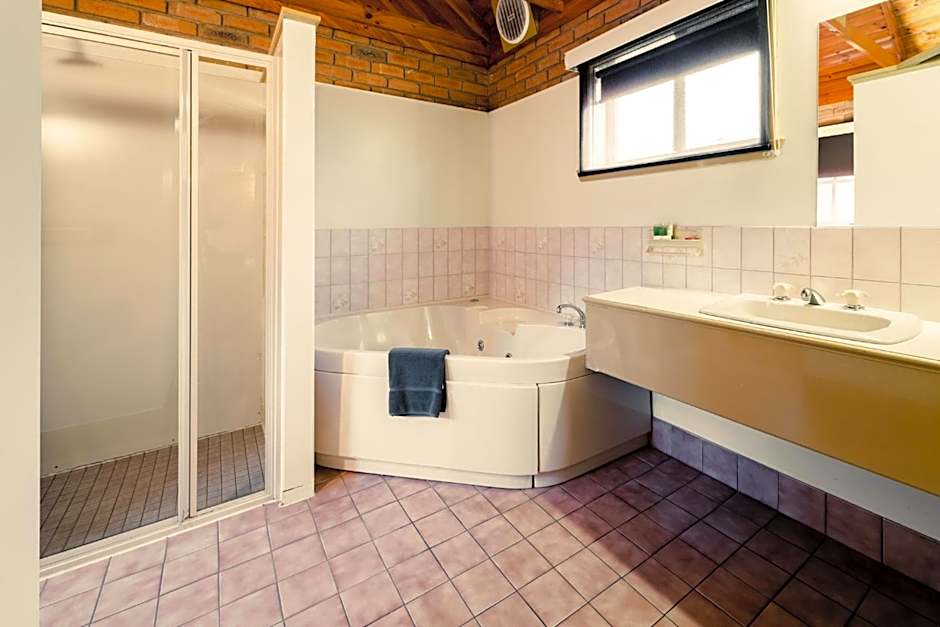 castlemaine colonial motel