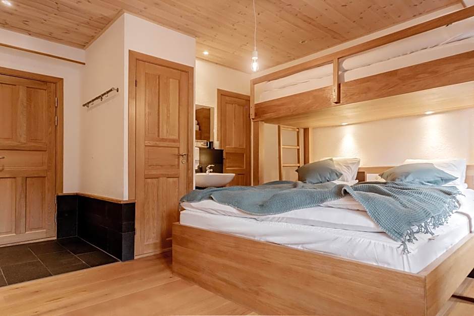 GRAND your home with common kitchens with self check-in