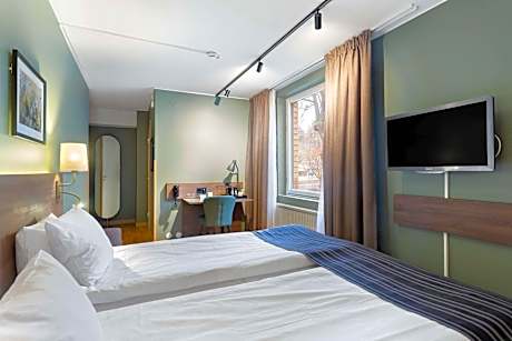 King Suite with Sofa Bed - Non-Smoking