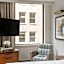CLUB QUARTERS HOTEL, CENTRAL LOOP