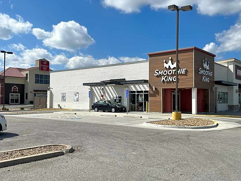 Countryside Suites Kansas City Independence I-70 East Sports Complex Hotel