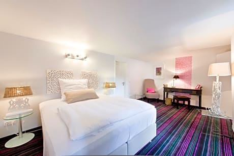 Deluxe Double Room with Bath