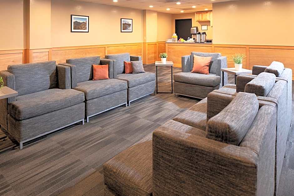 Waypoint Hotel
