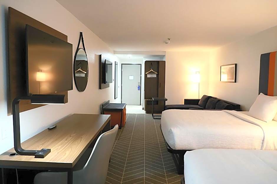 La Quinta Inn & Suites by Wyndham Auburn - University Area