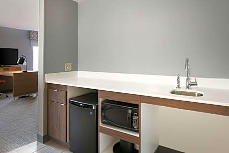 King Room with Sofa Bed - Non-Smoking