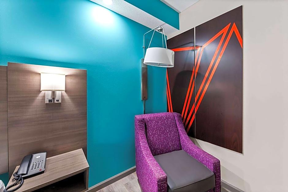 Howard Johnson by Wyndham Jackson