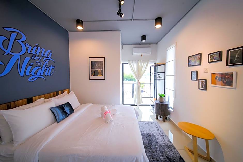 The Best Hotel in Bayan Lepas - THE LOV PENANG