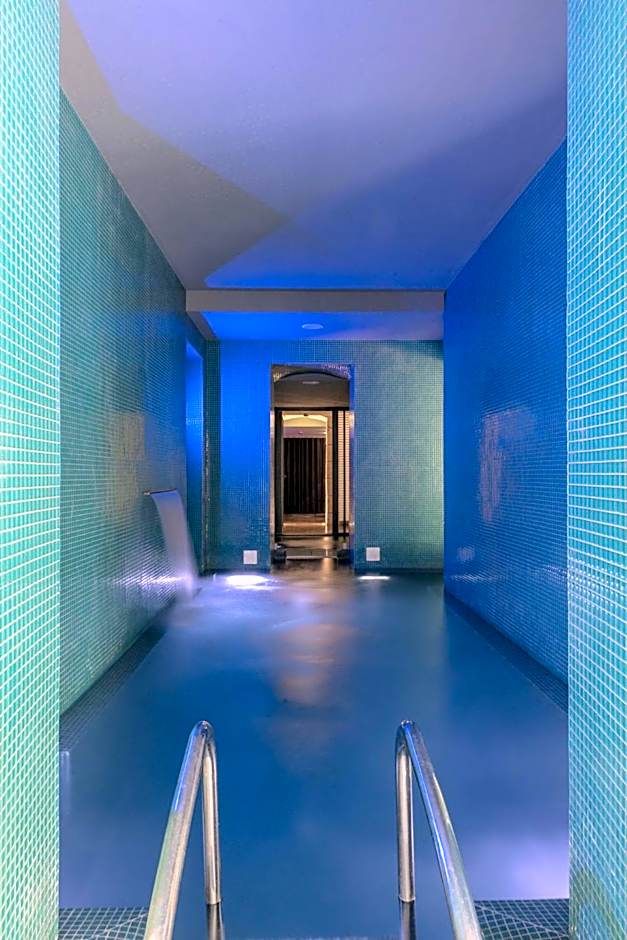Hotel C2