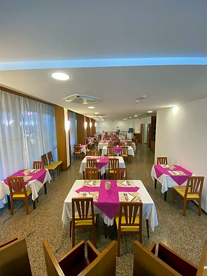 Hotel Modenese