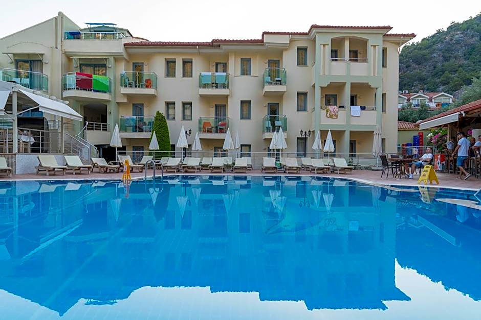 Belcehan Deluxe Hotel