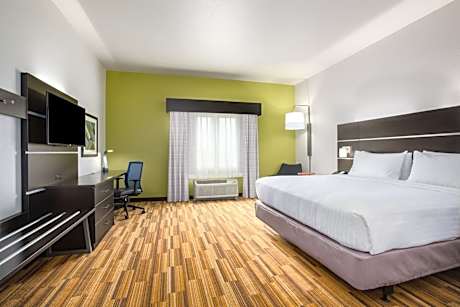 Standard King Room - Communications Accessible