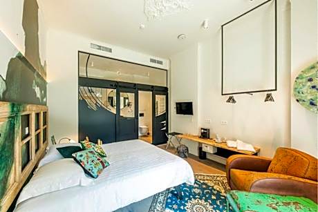 Deluxe Double Room with Terrace