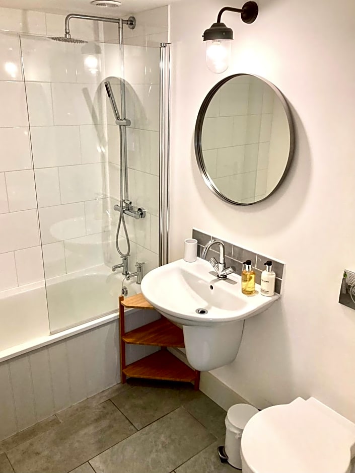 Westbury Cross House Bed & Breakfast