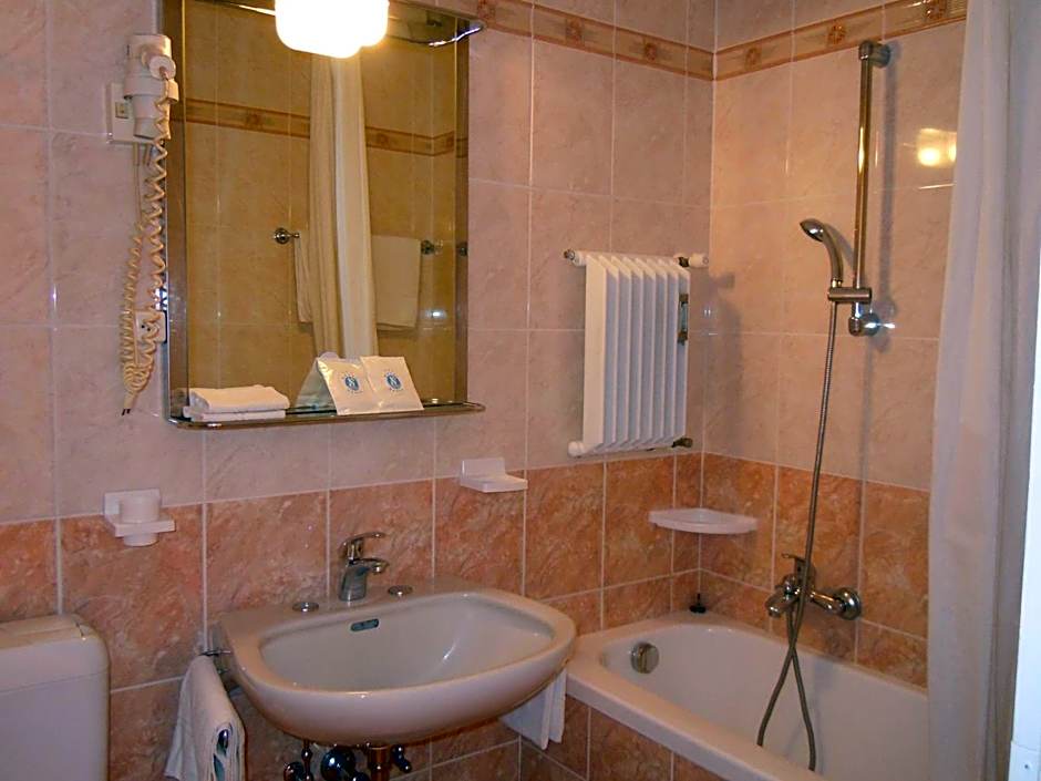 Swiss Lodge Nassa Garni