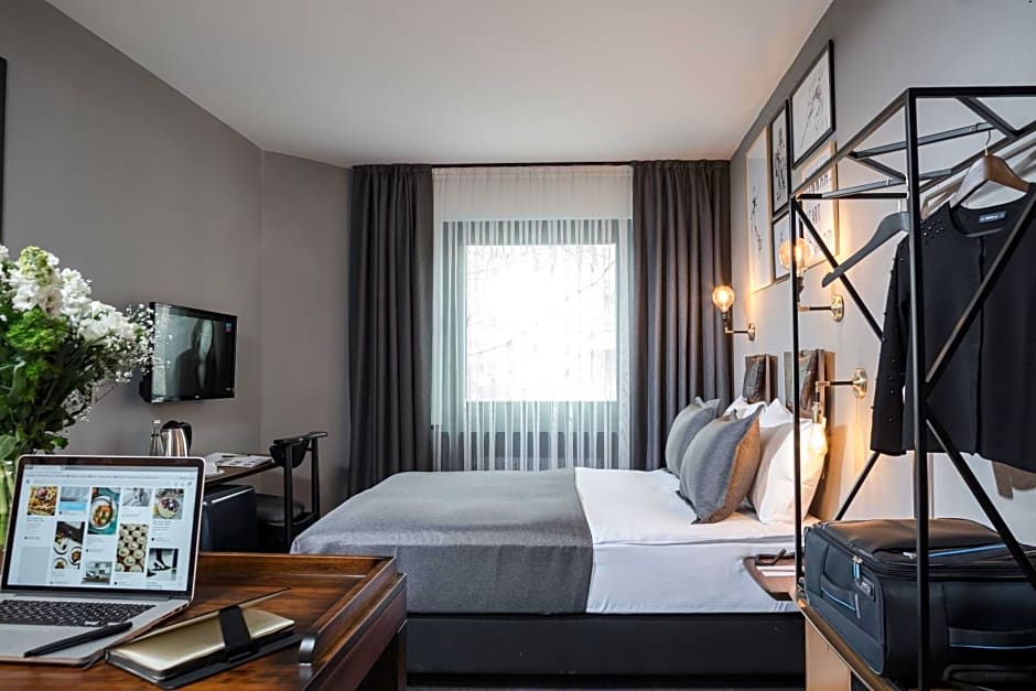 Photo 1 of 13 of Deluxe Room