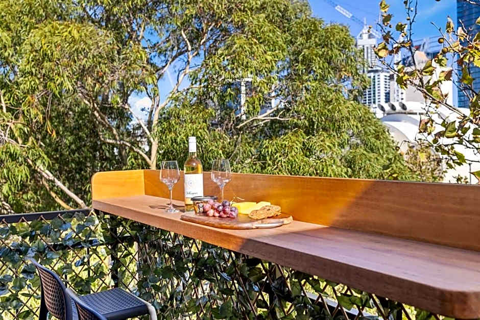 Jolly on James- 2BDR