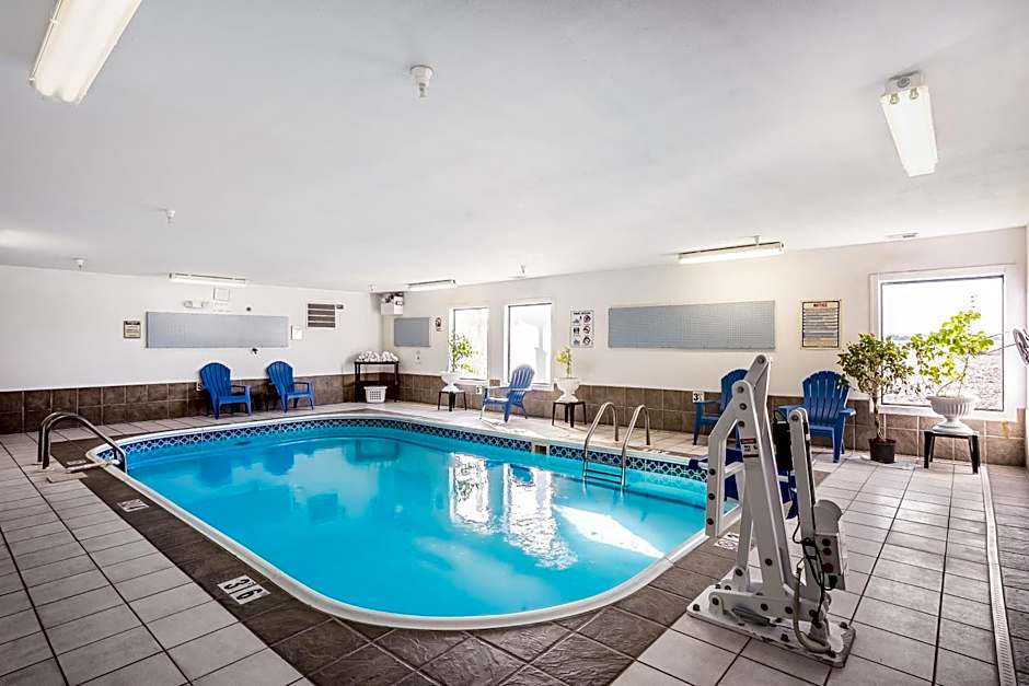 Super 8 by Wyndham Galesburg