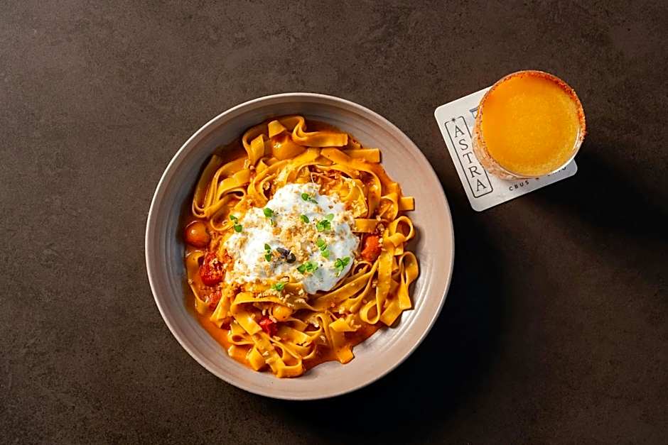 AC Hotel by Marriott Columbus Downtown