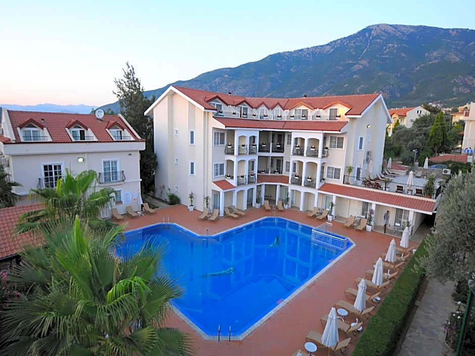 Sea Breeze Hotel and Apartments