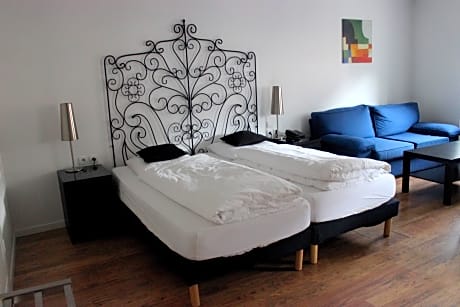 Room 3
