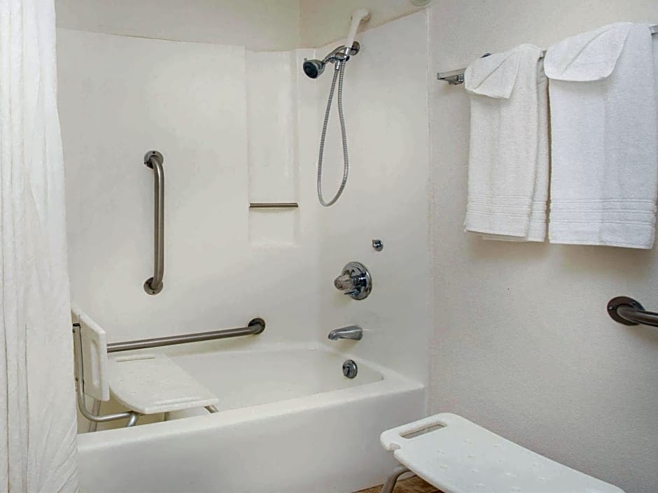 Super 8 Limon Co – Limon, CO