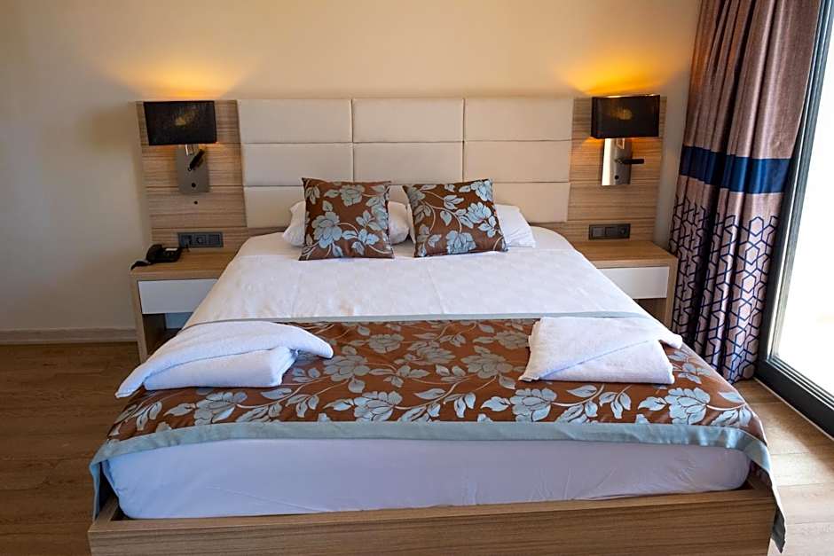 Perdikia Hill Hotel And Villas