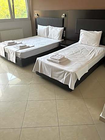 Twin Room with Pool View