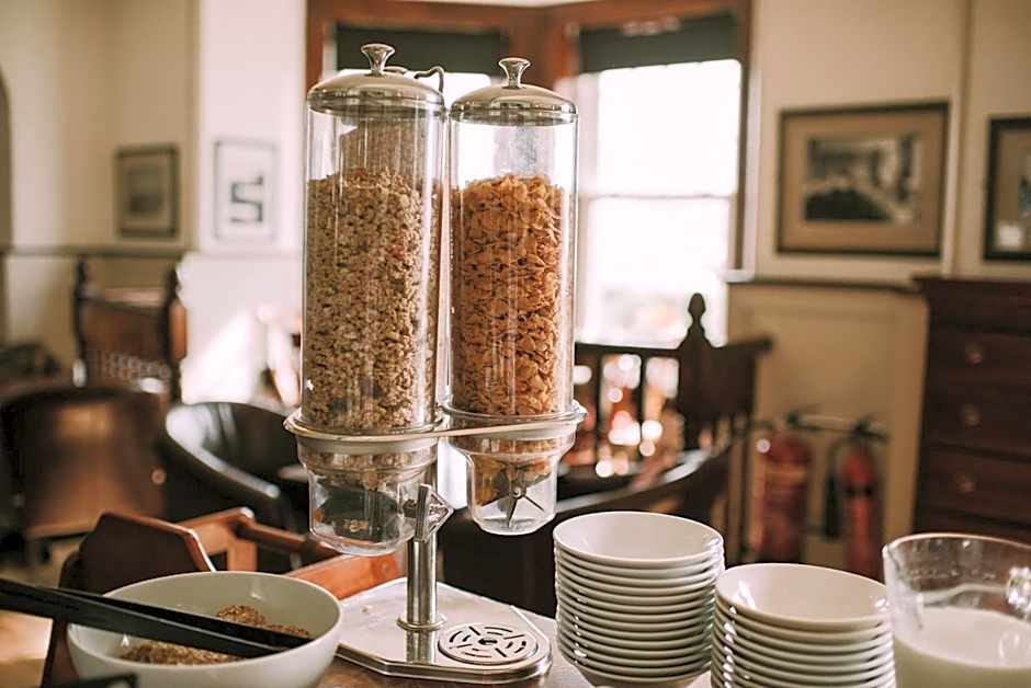 Royal Valentia Hotel