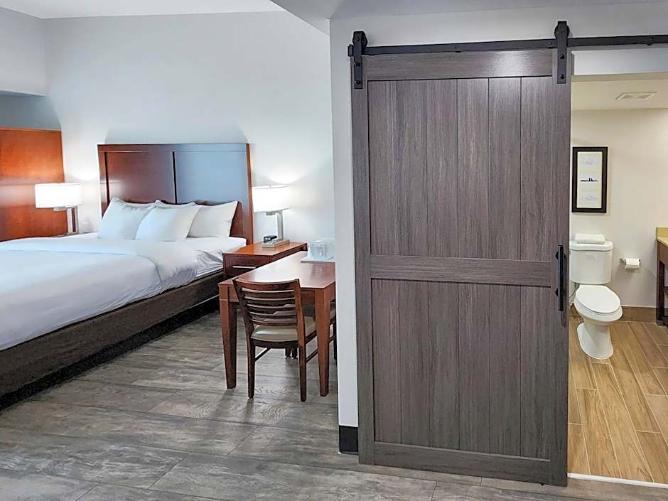 Comfort Suites Baymeadows Near Butler Blvd