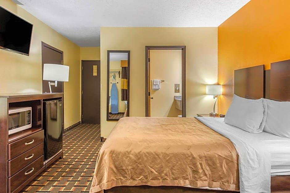 Quality Inn Grand Rapids Near Downtown