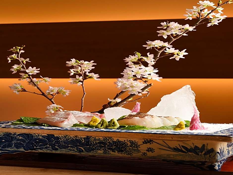 Traditional Kyoto Inn serving Kyoto cuisine IZUYASU