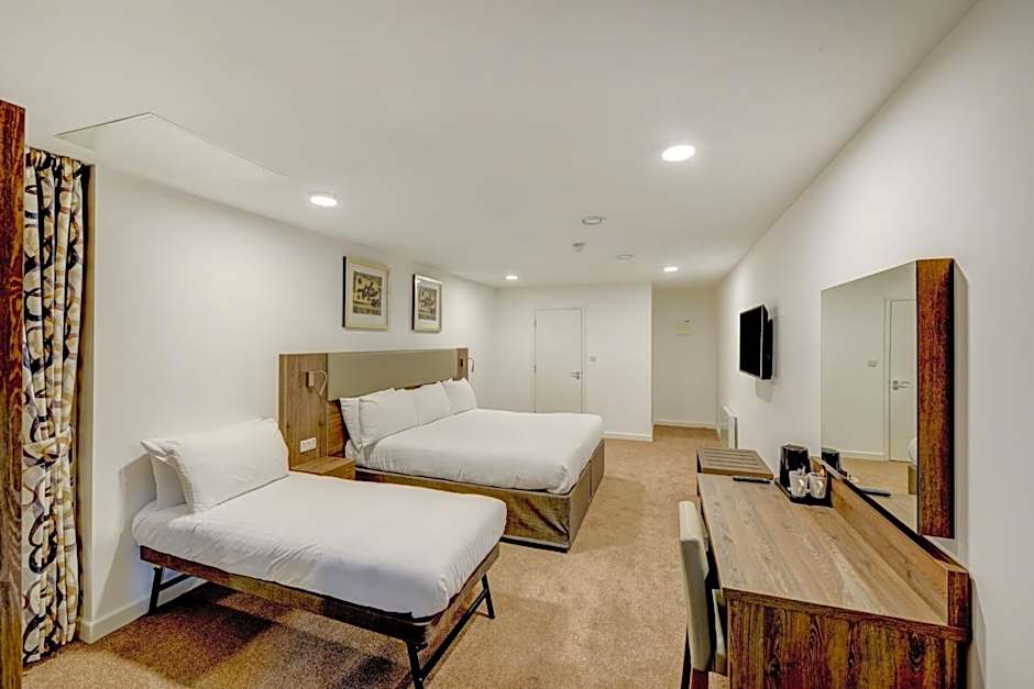 OYO Plymouth Central