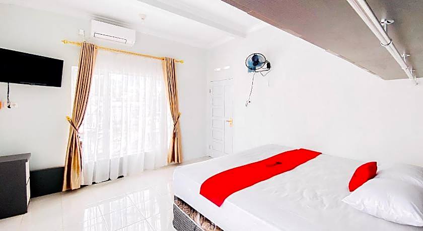 RedDoorz Syariah @ GCL Bukittinggi