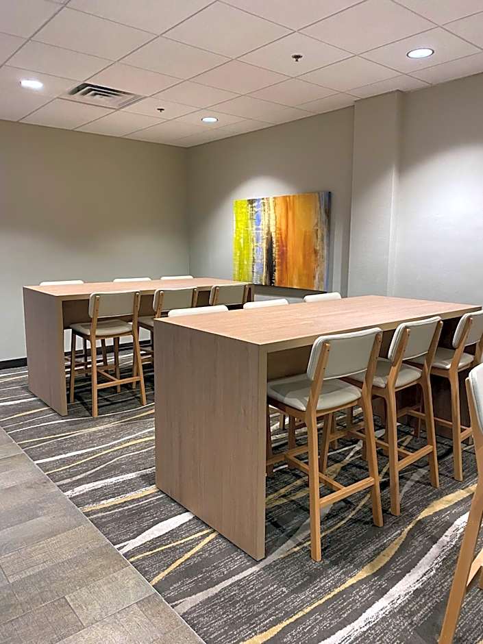 AmericInn by Wyndham Rochester Near Mayo Clinic