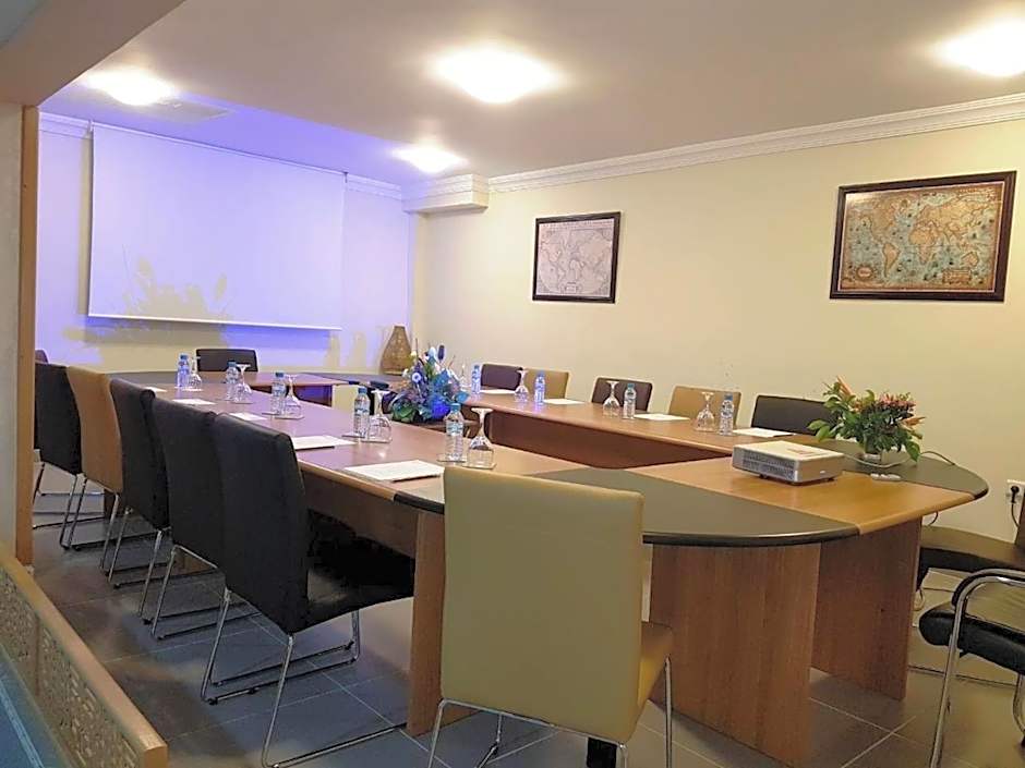 Aparthotel Les Oliviers Suites & Spa