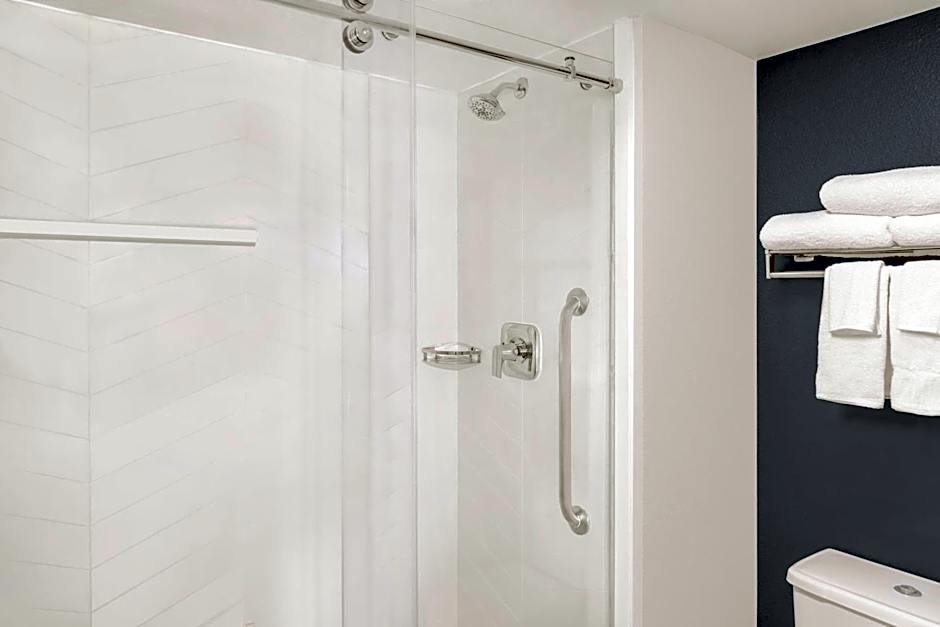 Fairfield Inn & Suites by Marriott San Francisco San Carlos