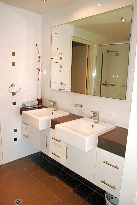 Spinnakers by Rockingham Apartments