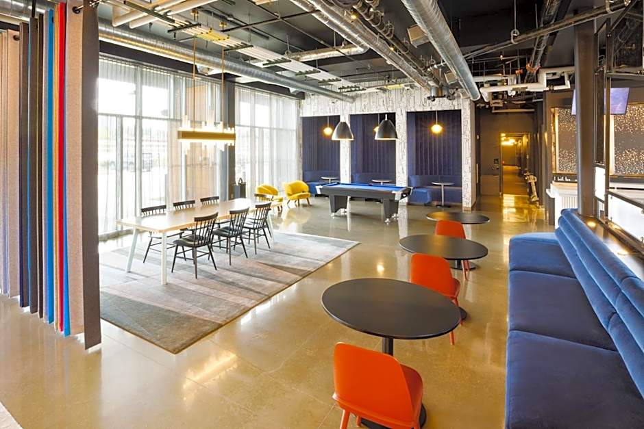 Aloft Austin Airport