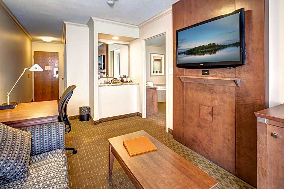 Best Western Plus Guildwood Inn