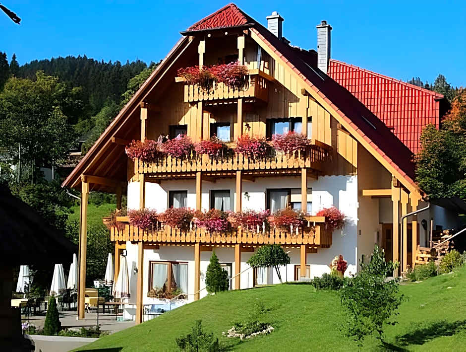 Schwarzwald-Hotel Kraeutle
