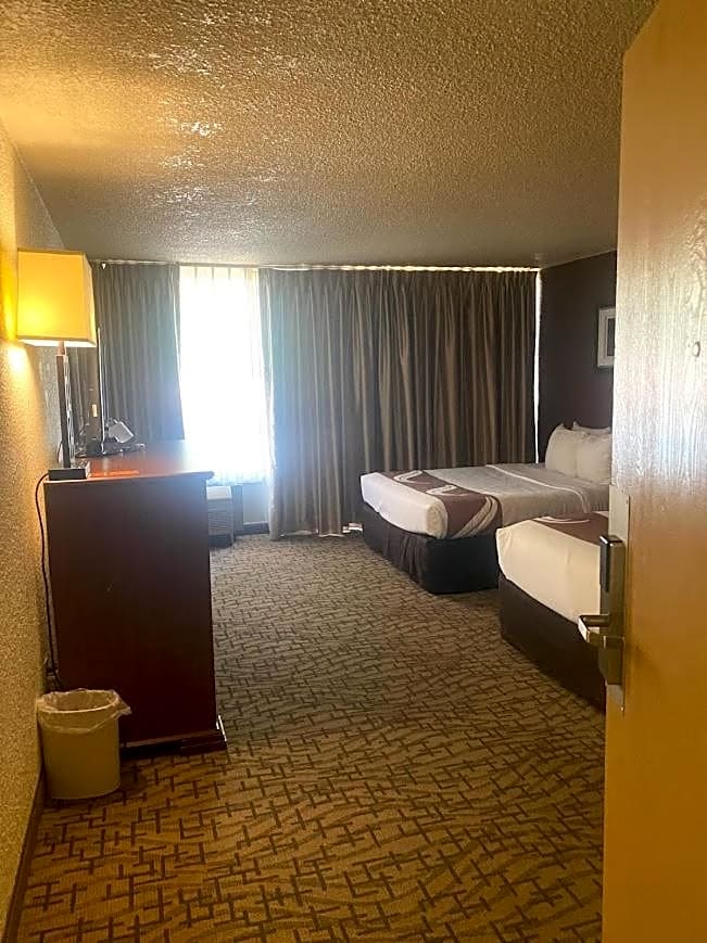 QUALITY INN VIEW OF LAKE POWELL - PAGE
